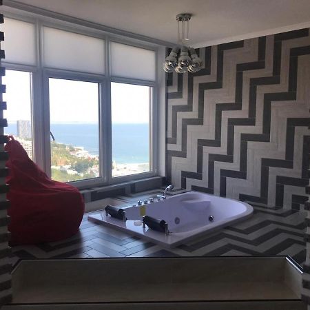 M&P Vip Appartments In Arkadia Одеса Екстериор снимка