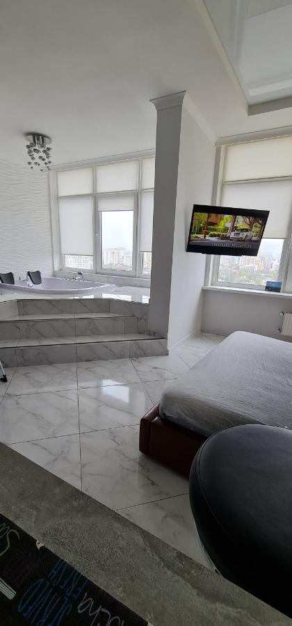 M&P Vip Appartments In Arkadia Одеса Екстериор снимка
