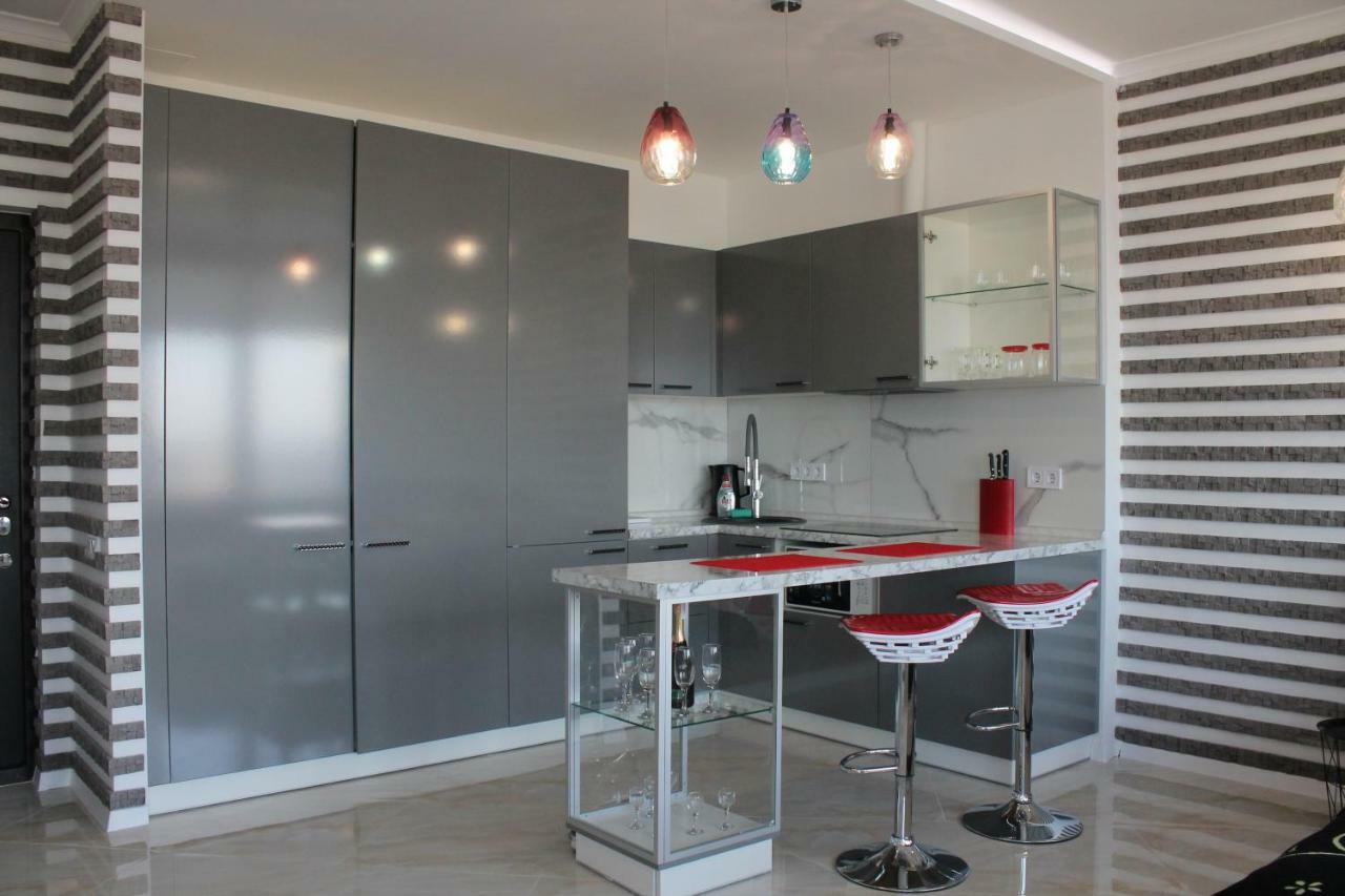 M&P Vip Appartments In Arkadia Одеса Екстериор снимка