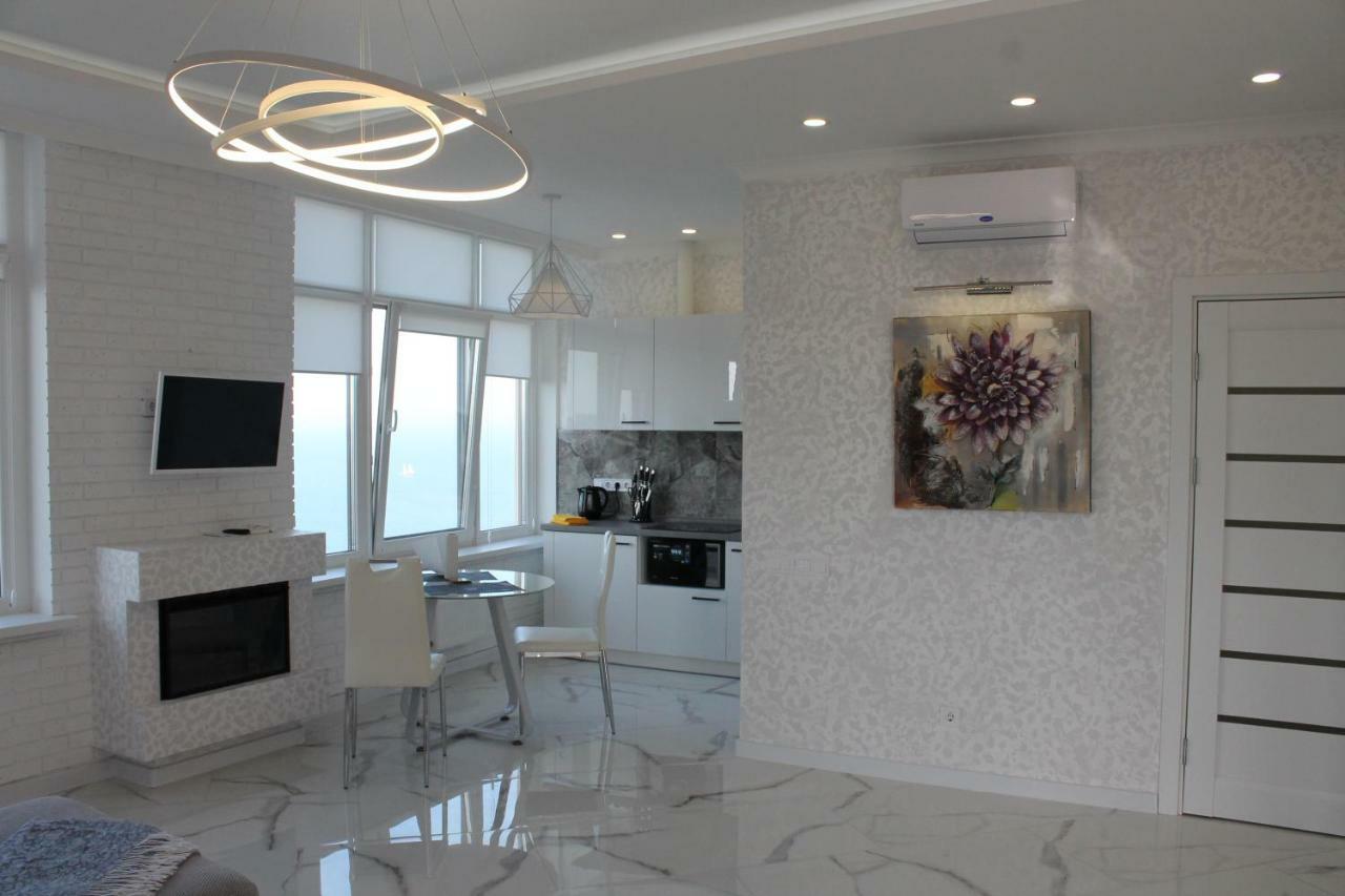 M&P Vip Appartments In Arkadia Одеса Екстериор снимка