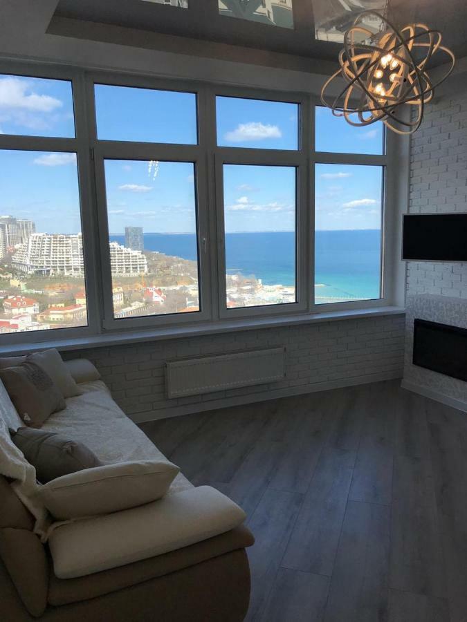 M&P Vip Appartments In Arkadia Одеса Екстериор снимка