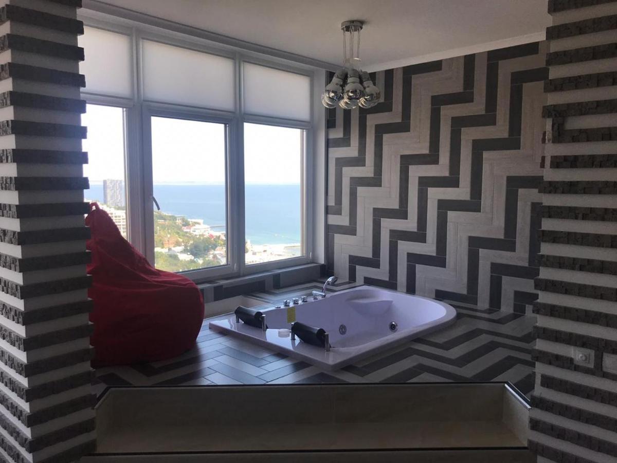 M&P Vip Appartments In Arkadia Одеса Екстериор снимка