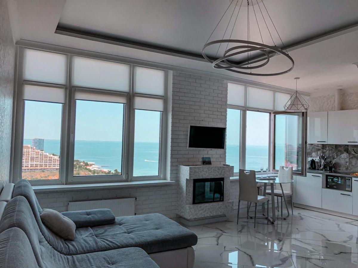 M&P Vip Appartments In Arkadia Одеса Стая снимка